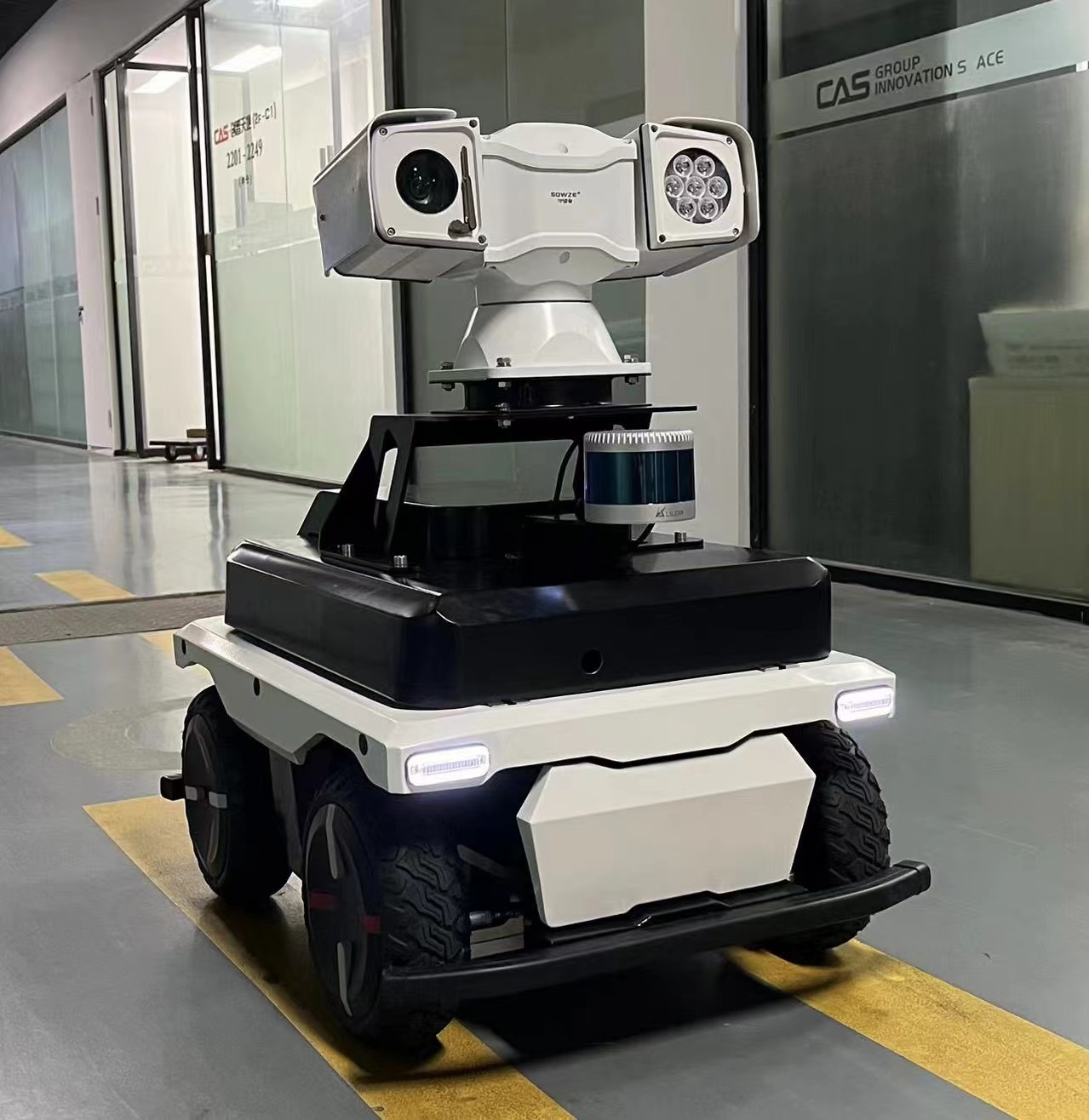 Elektrikli 4 Tekerlekli UGV Pl - Robot Chassis incelemesi ve fiyatı